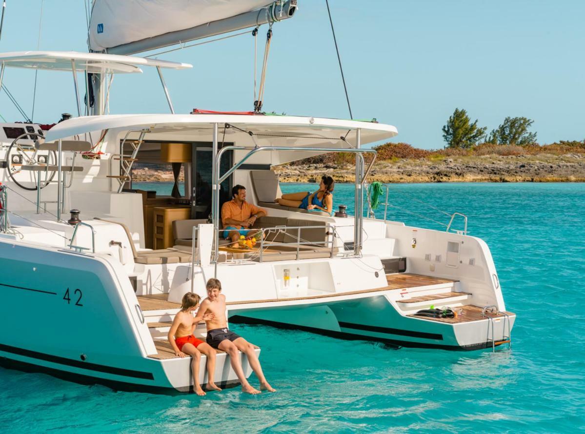 Luxury Catamaran Lagoon 42, Ac & Gn Split Exteriér fotografie