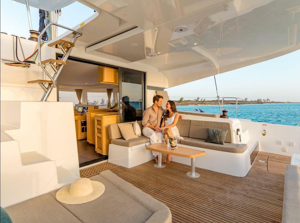 Luxury Catamaran Lagoon 42, Ac & Gn Split Exteriér fotografie